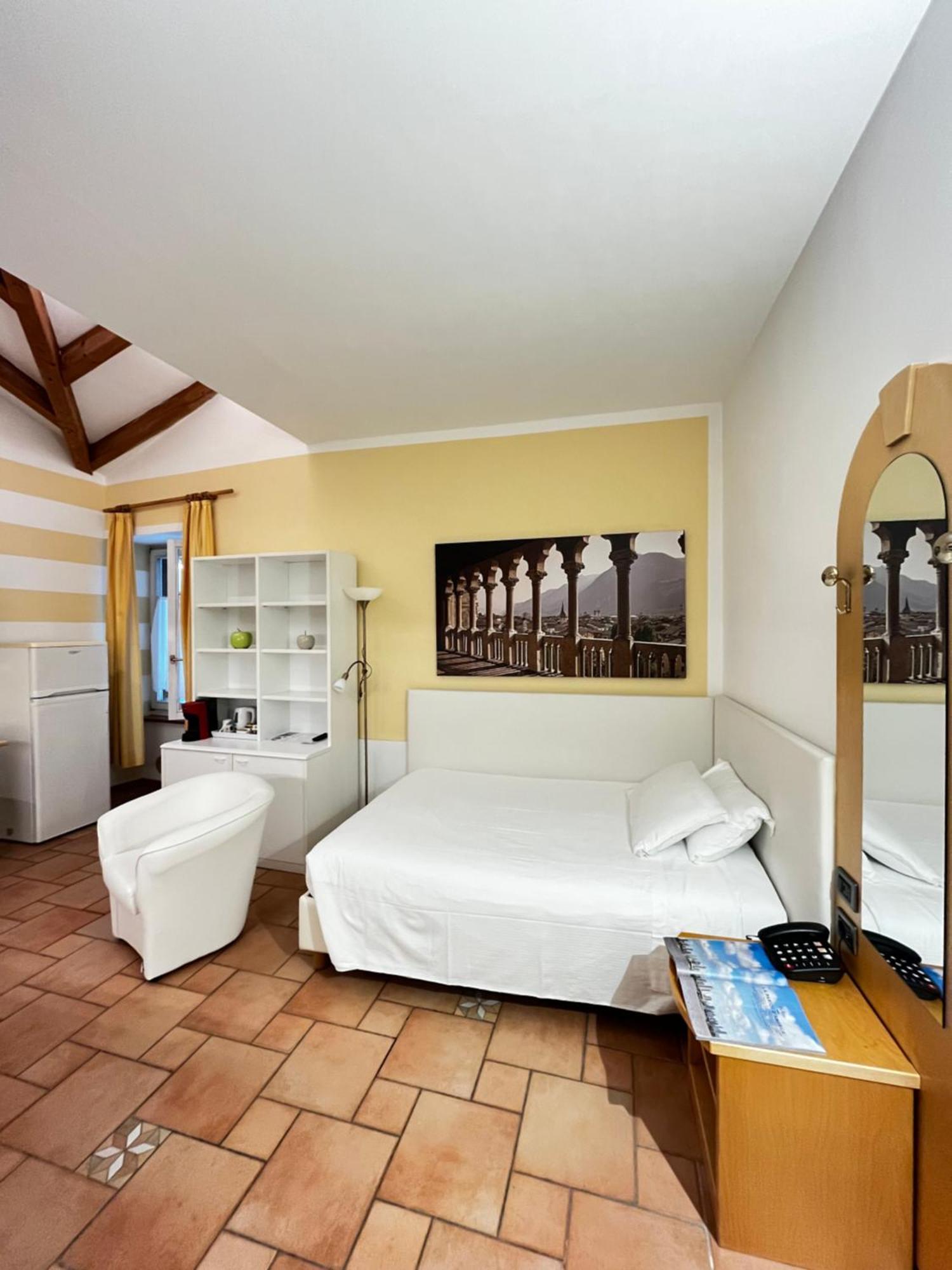 Manci Apartments By Hotel America 特伦托 外观 照片